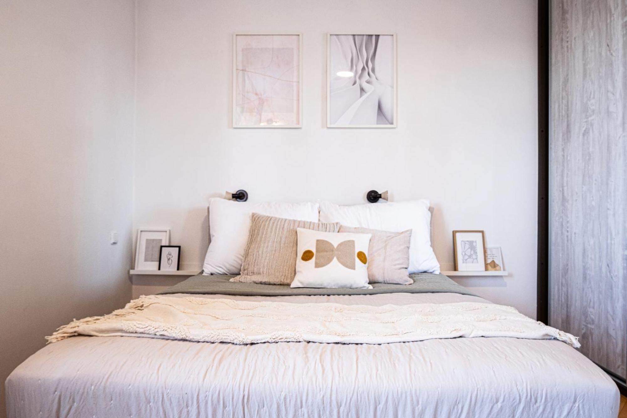 Trendy Holesovice Market 1 Bedroom Apartment *